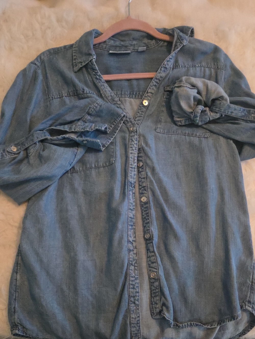 New York & Company Light Blue Denim Button-Down Shirt